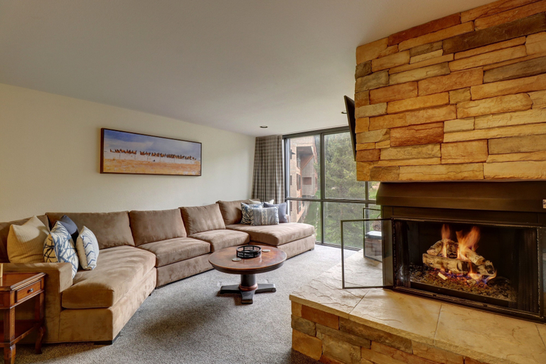 Living area 4, Cj308 Copper Junction 1 Bedroom Condo, Summit
