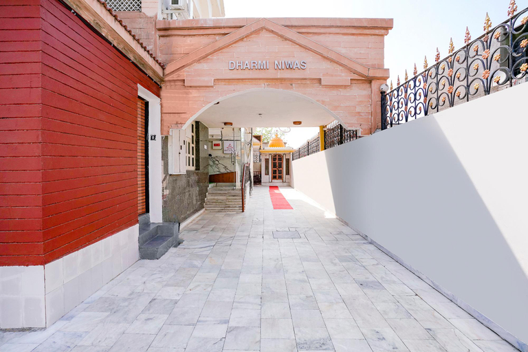 Exterior & Views 1, FabHotel Rest & Peace, Ahmadabad