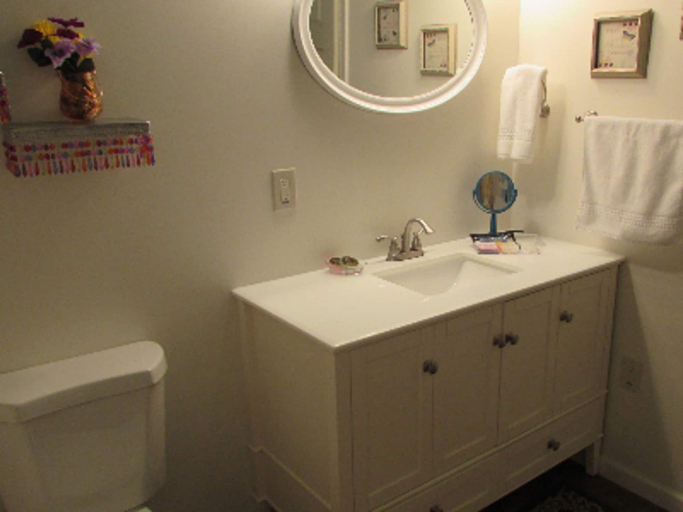 Bathroom 4, Deer Creek Winery at Brooks Estate, Clarion