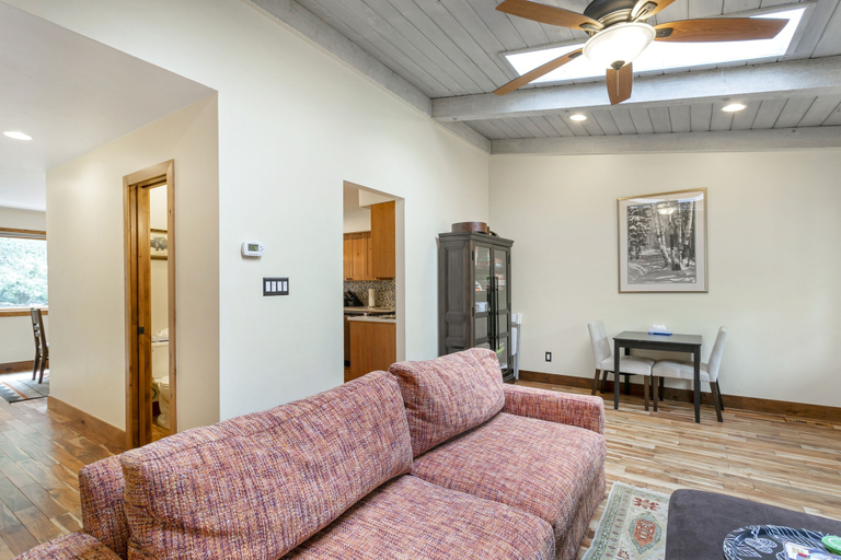 Living area 2, C2 Meadow Creek 3 Bedroom Townhouse, Eagle