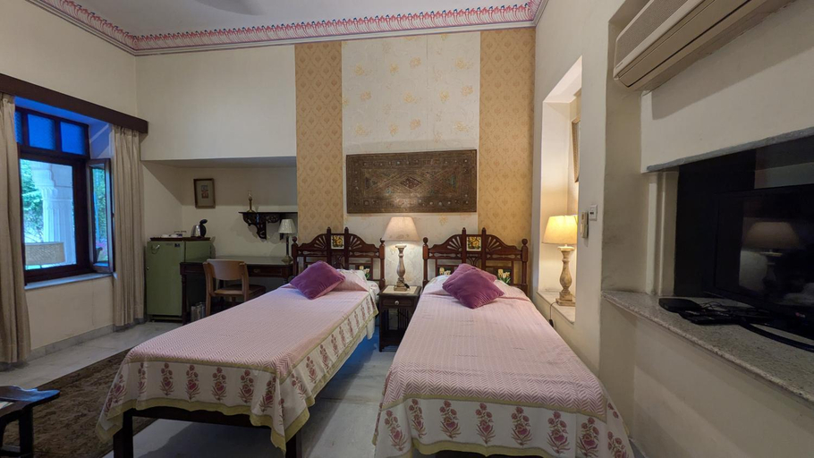 Bedroom 2, Hotel Meghniwas, Jaipur