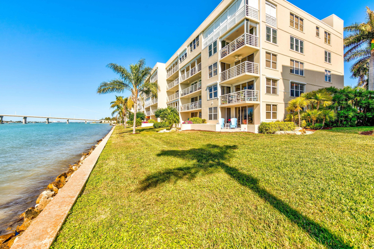 Exterior & Views 2, Bahia Vista 361- Club Bahia, Pinellas