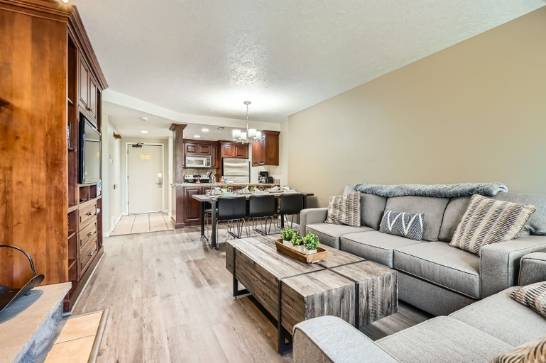 Living area 3, Shadow Ridge Mountain Secret 409 2 Bedroom Condo, Summit
