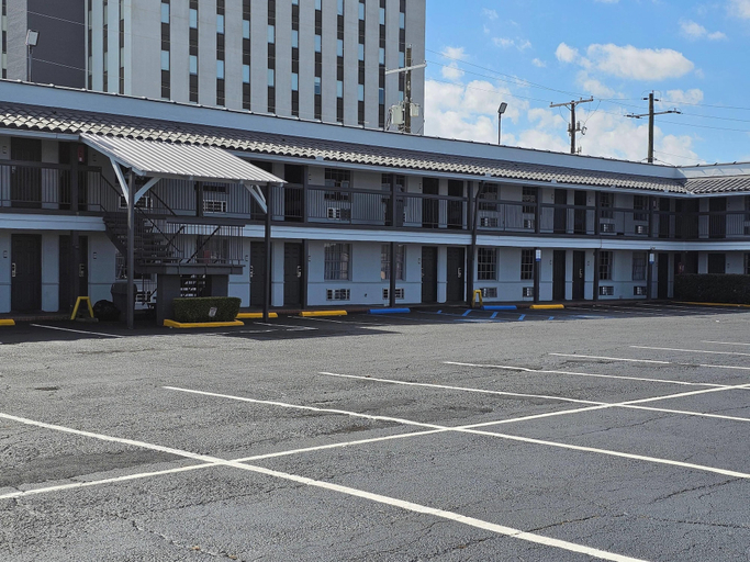 Exterior & Views 2, Quality Inn & Suites, Jefferson
