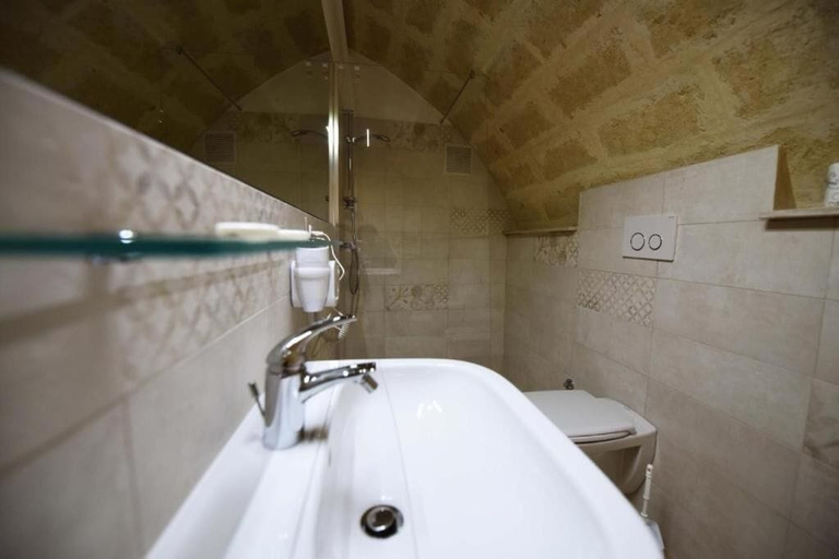 Bathroom 3, cava dei desideri, Matera