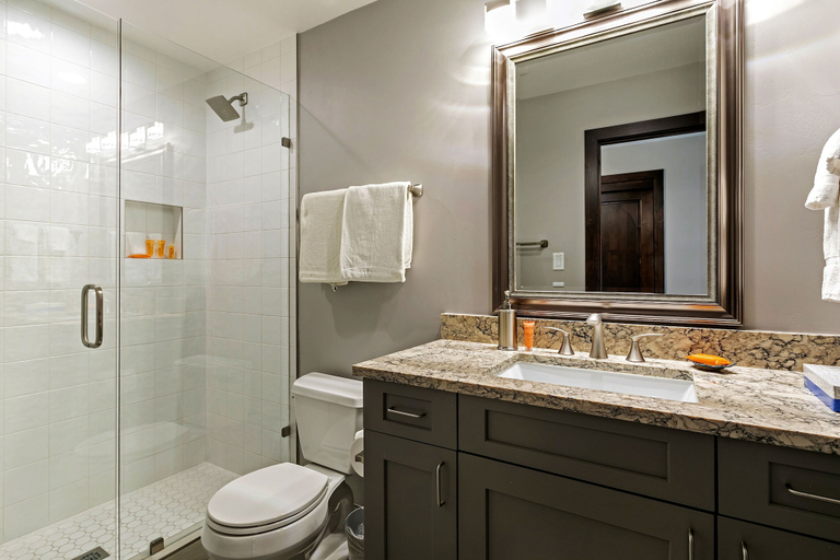 Bathroom 4, Sunriver Condos E104 2 Bedroom Condo, Eagle