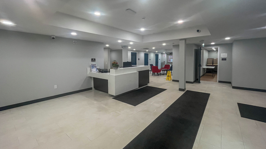 Interior, Studio 6 – Fort Frances, On, Rainy River