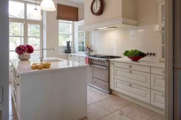 Private kitchen, Lalande-Laborie, Dordogne