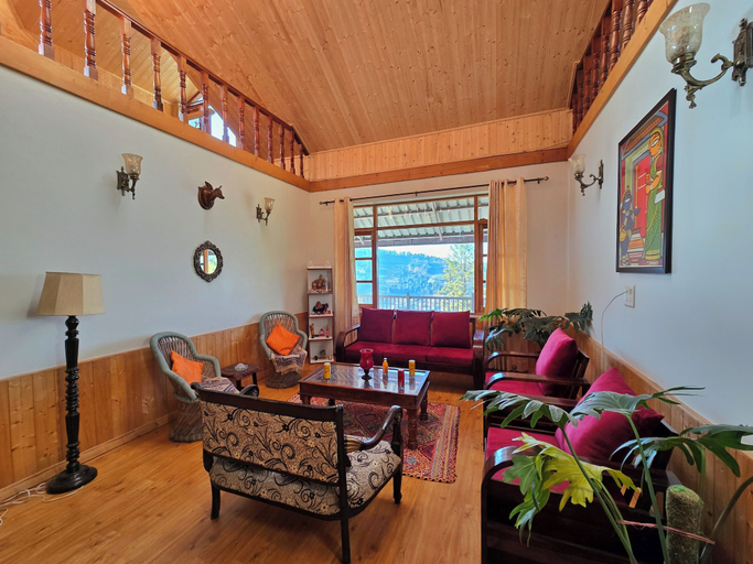 Lobby sitting area 4, Kufri Farms, Shimla