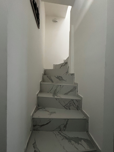 Others 5, Villa Life, Milano