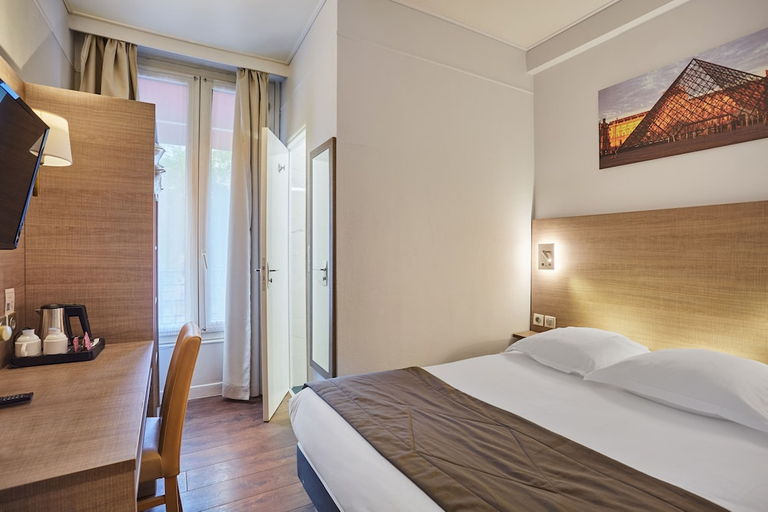 Bedroom 3, Hôtel LUX PICPUS, Paris