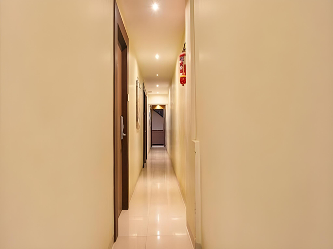Public Area 1, Via West inn, Mumbai Suburban