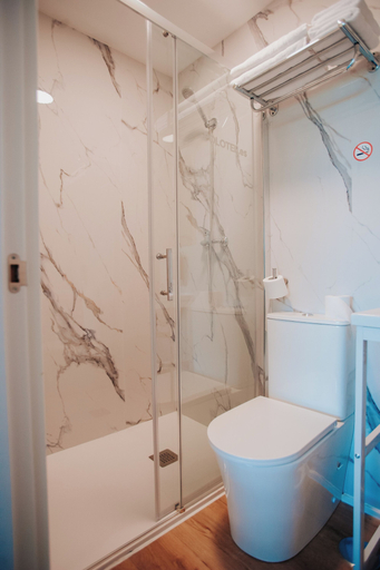 Bathroom 3, Polotel, Valladolid