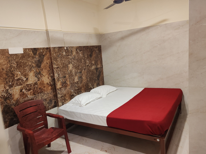Room 2, Ammayi Temple View, Tiruvannamalai
