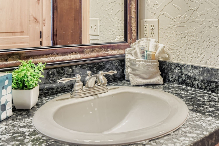 Bathroom 5, Silverado Getaway 124 1 Bedroom Condo, Summit