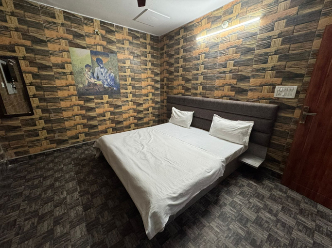 Room 3, Hotel Natraj A Boutique Hotel, Hardwar