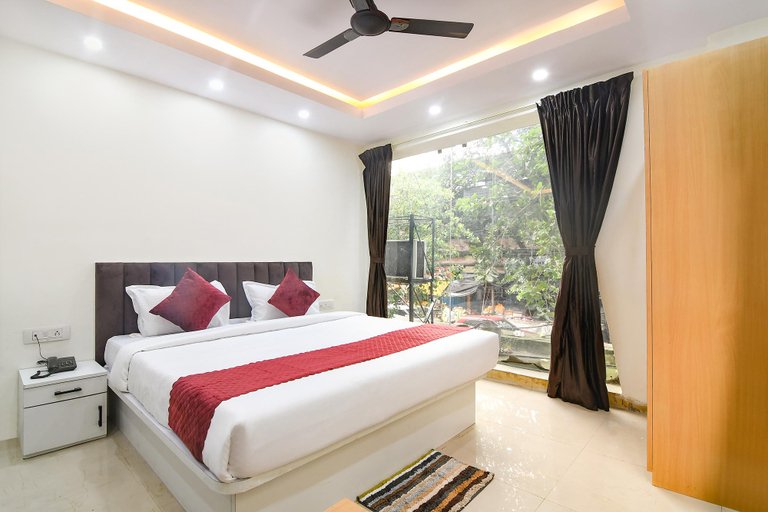 Bedroom 1, FabHotel Royal Place, Kolkata