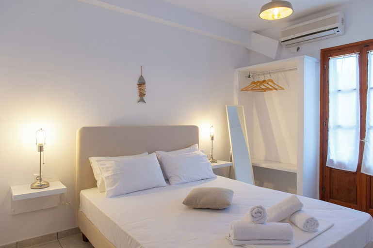 Bedroom 2, Blue Fish Apartments, South Aegean