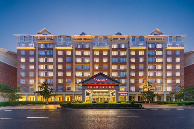 Exterior & Views 1, Ramada Beijing North Hotel, Beijing