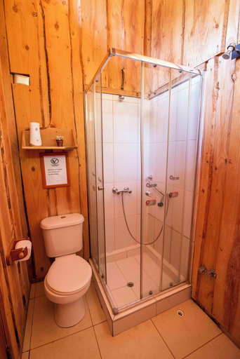 Bathroom, Neltume Lodge, Valdivia