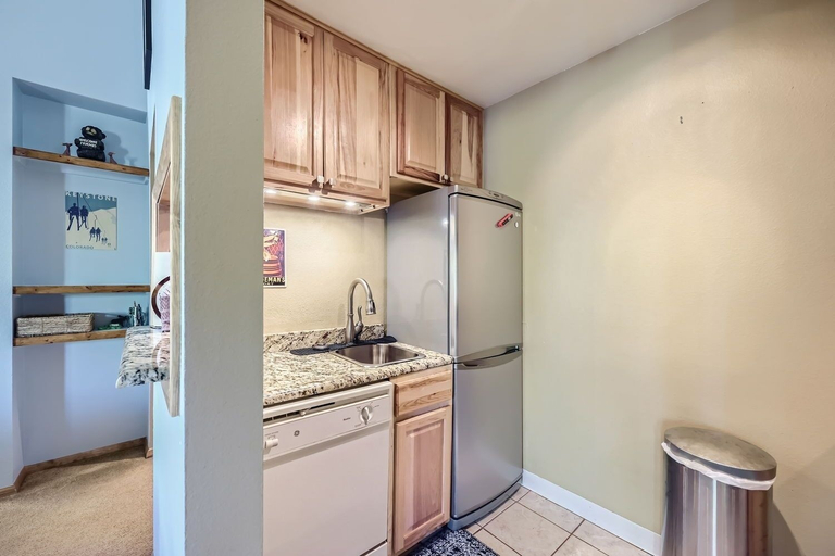 Private kitchen 3, 1147 Flying Dutchman 1 Bedroom Condo, Summit