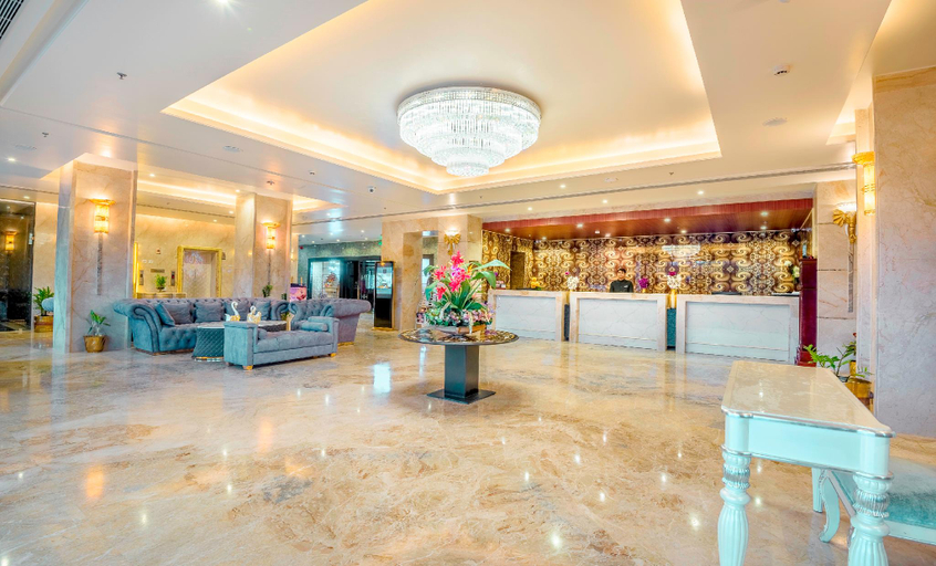 Lobby 3, Golden Tulip Kukas Jaipur, Jaipur