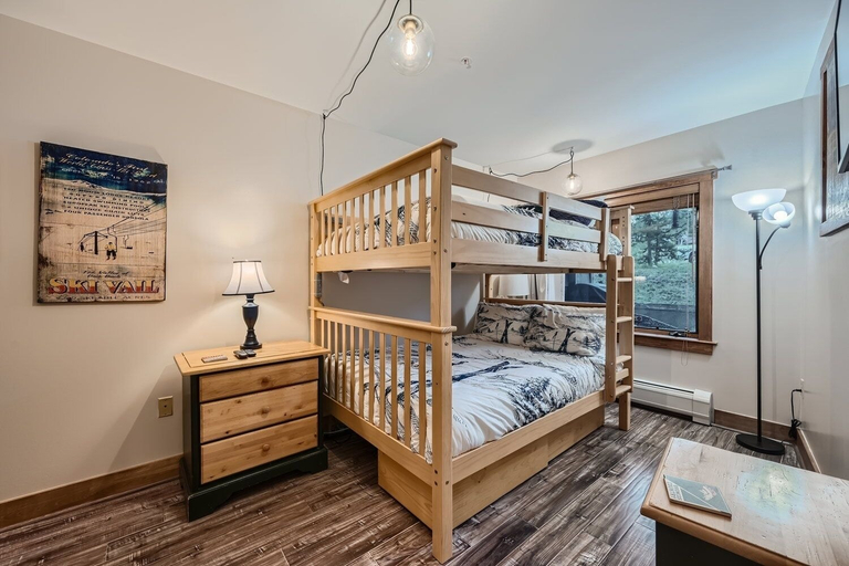 Room 5, 2225 Red Hawk 2 Bedroom Condo by RedAwning, Summit