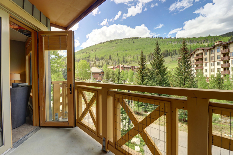Balcony 5, Stunning Views From This Condo - TM325 by RedAwning, Summit