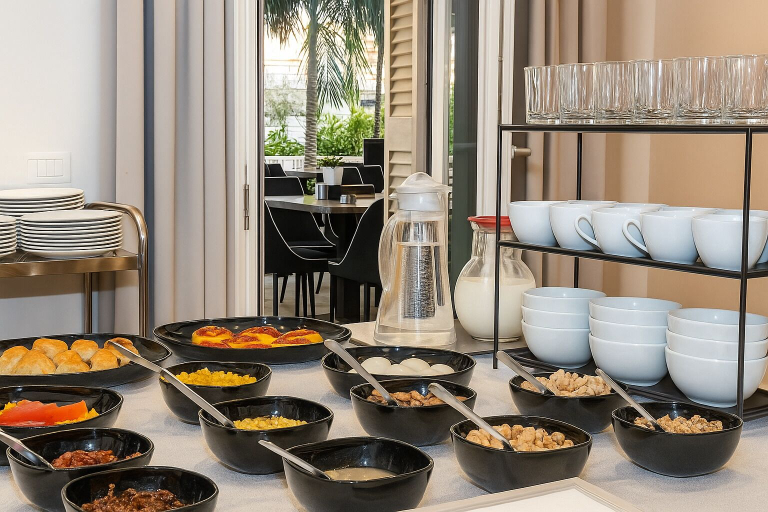 Breakfast meal, Hotiday Napoli Capodimonte, Napoli