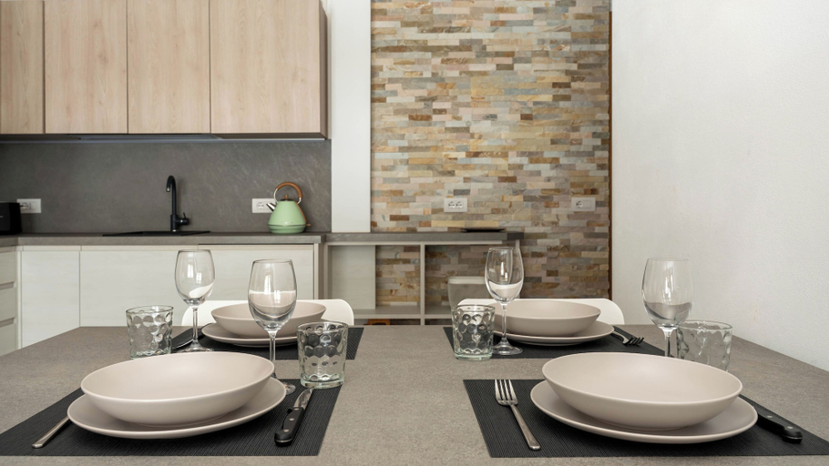 Interior 5, Zardin 7, Sondrio