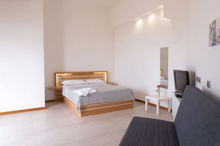 Bedroom 4, Lalena's Garden, Syracuse
