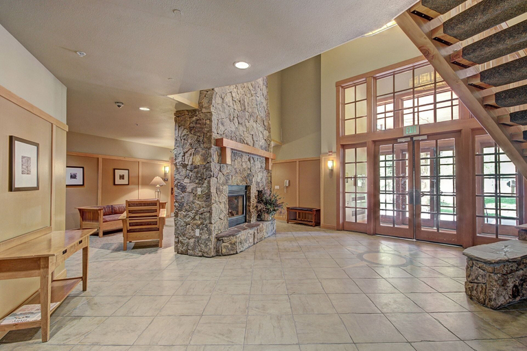 Lobby, Largest Condo In Passage Point, Vaulted Ceilings, Huge Balcony - PP514 by Redawning, Summit