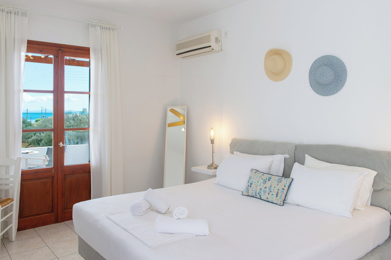 Bedroom 4, Blue Fish Apartments, South Aegean