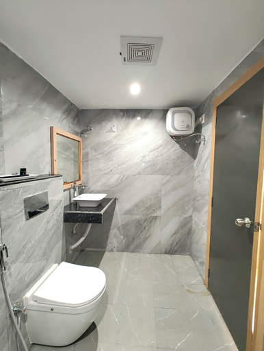 Bathroom, Lucknow Hotel P-R-I-S-H-A Stay, Lucknow