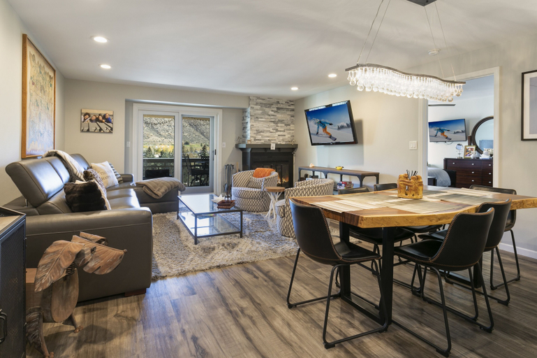 Dining 4, 608 Avon Center Lodge 2 Bedroom Condo, Eagle