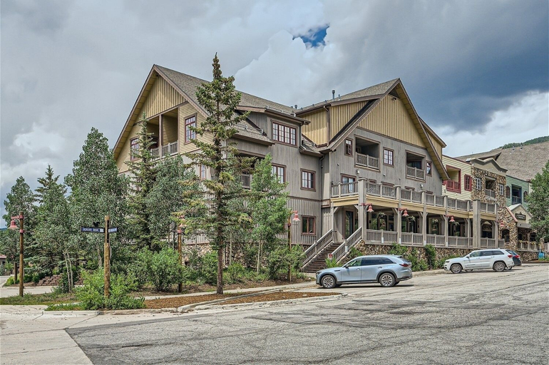 Exterior 3, 8594 Expedition Station 1 Bedroom Condo by RedAwning, Summit