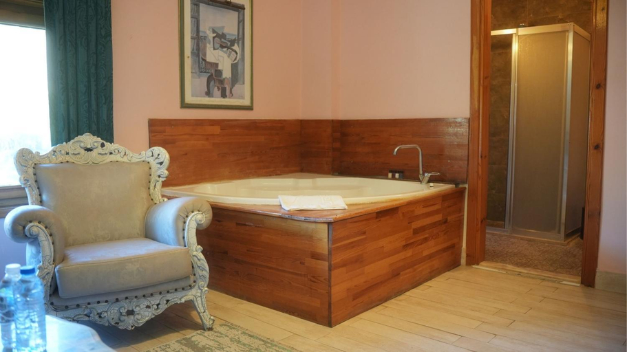 Bathroom 4, Treetops Park Hotel, Şile