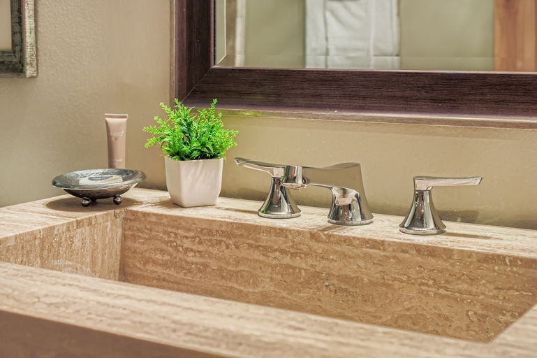 Bathroom 3, 51 Snowflower 2 Bedroom Condo by RedAwning, Summit