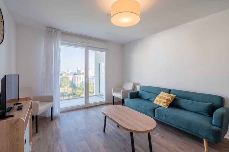 Living area 5, Quality Aparthotel Choisy Orly Airport, Val-de-Marne
