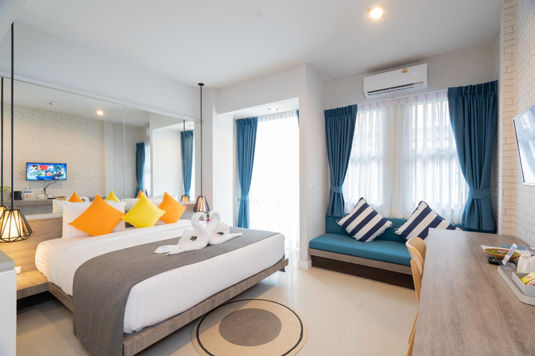 bedroom 32