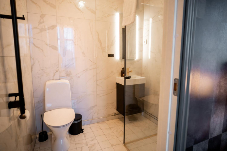 Bathroom 3, Pensionat Drottninggatan 11, Boden