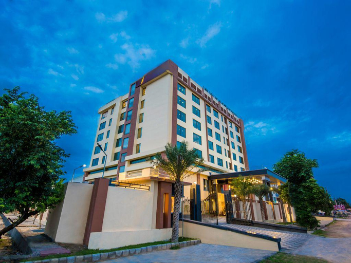 Exterior view 5, Golden Tulip Kukas Jaipur, Jaipur