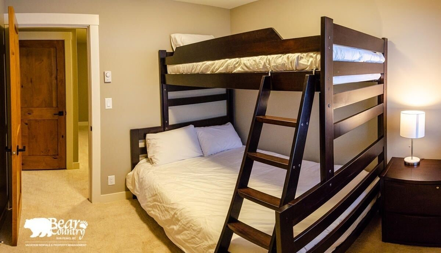 Room 3, Echo Landing #12 by Bear Country, Thompson-Nicola
