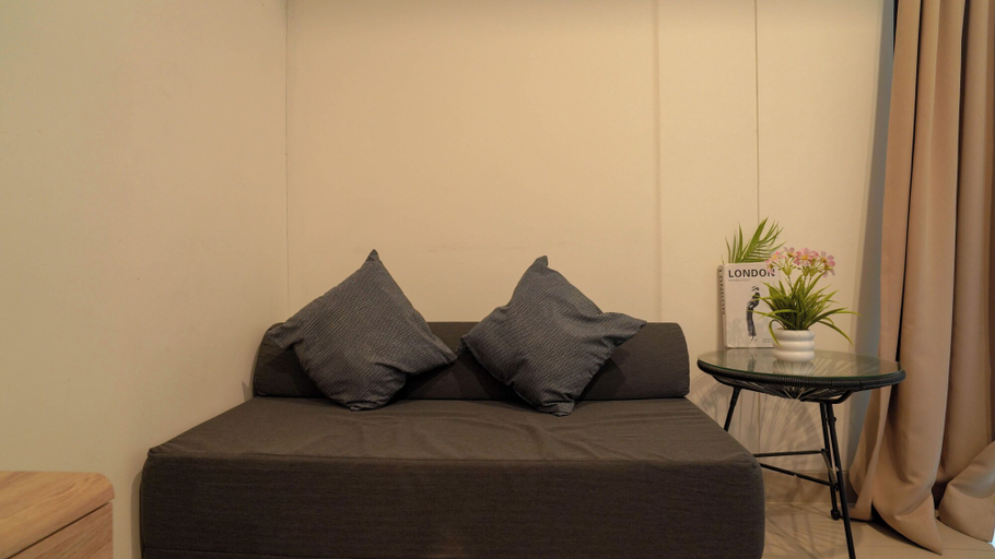Others 5, Spacious And Homey Studio At Cleon Park Apartment, East Jakarta
