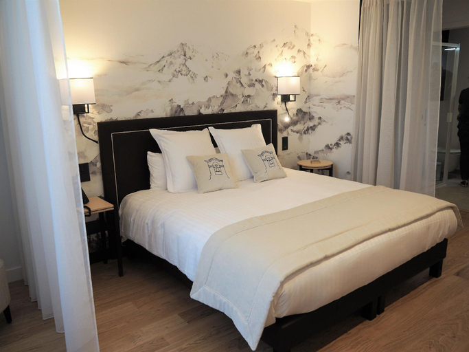 Bedroom 1, Hotel College des Doctrinaires, BW Premier Collection, Gers