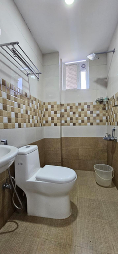 Bathroom 4, Dream Castle , Idukki