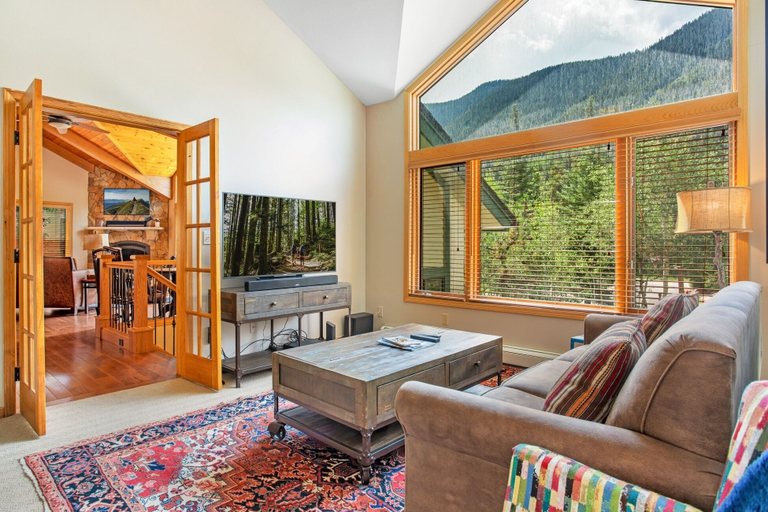 Living area 2, 4515 Bighorn Road 4 Bedroom Home, Eagle