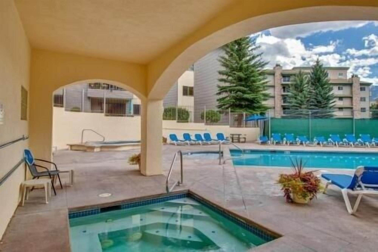 Pool 4, Beaver Creek West S2 - 3 Bedroom 3 Condo by RedAwning, Eagle