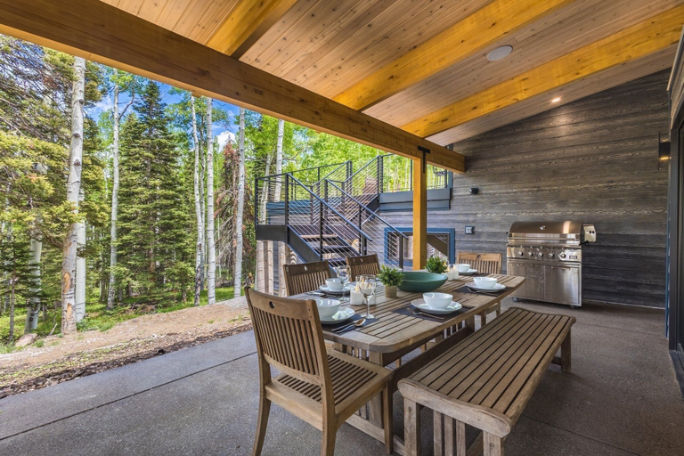 Outdoor dining 3, Saddle Horn Lane 4 Bedroom Home, San Miguel