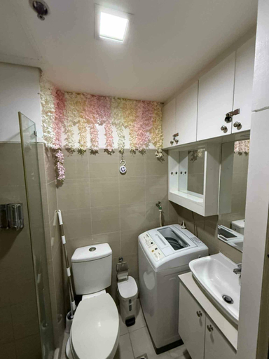 Bathroom 4, Shore residences Ph, Pasay City